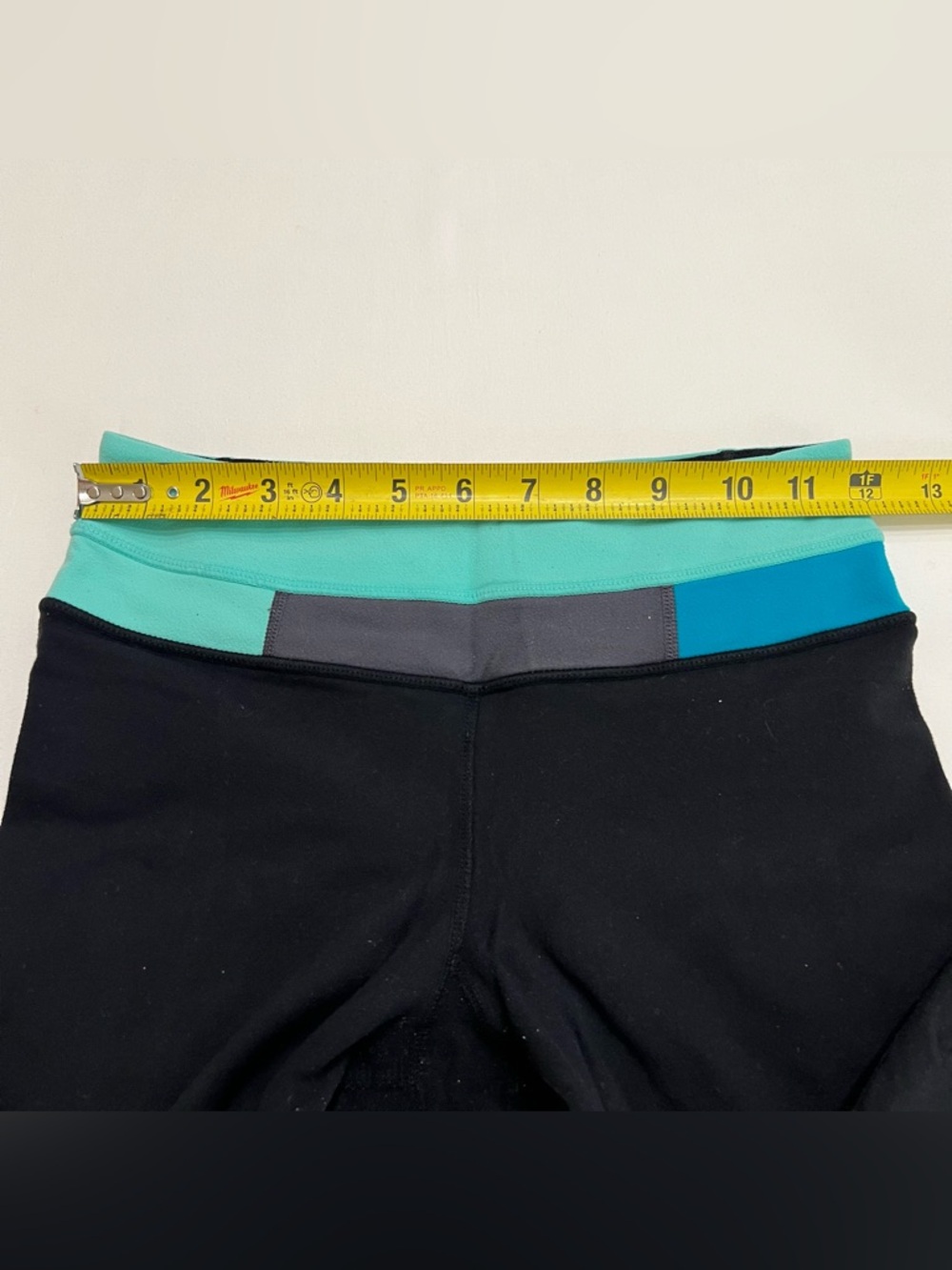 Lululemon Cropped Yoga Pants Capris Sz 2 Reversible  Yoga Pilates Balletcore Y2K - Picture 6 of 8
